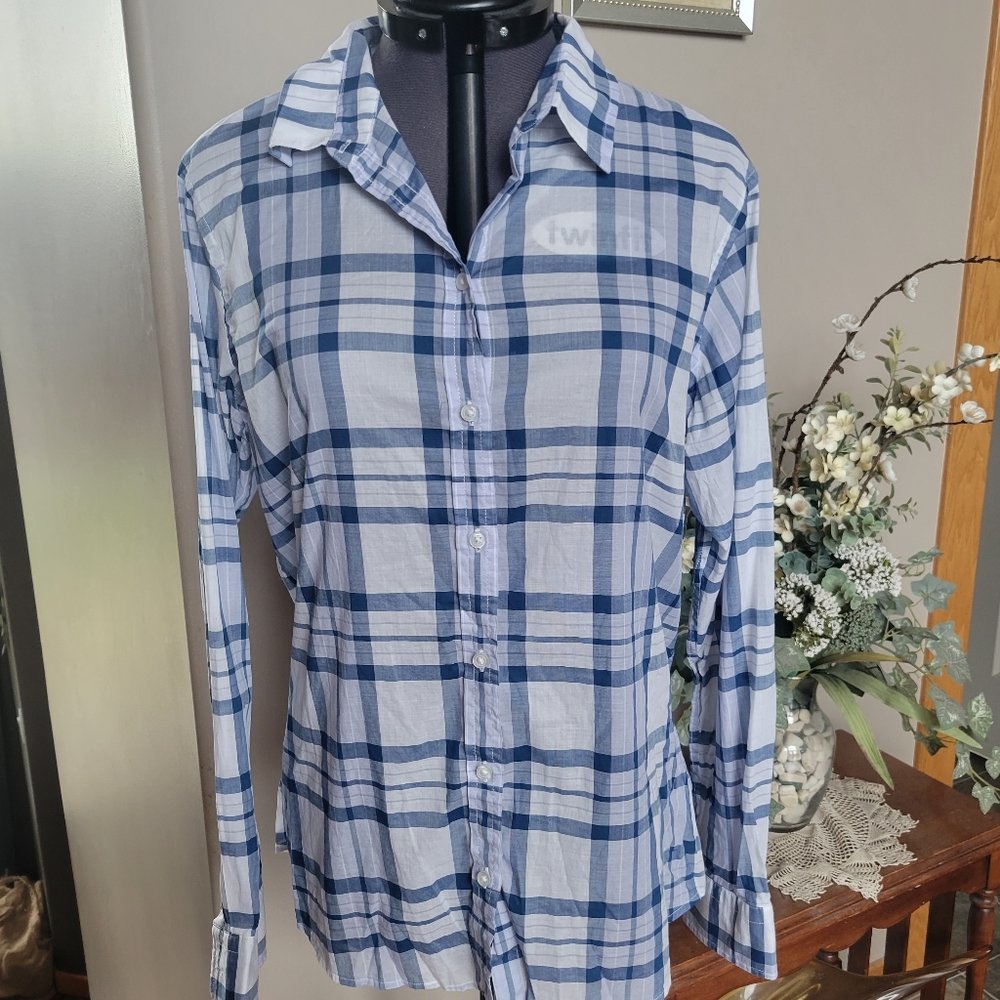 Banana Republic Soft Wash Shirt Size M